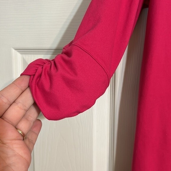 UNDER ARMOUR Small All Season Gear Pink Hooded Short Sleeve Sweatshirt V-Neck - Picture 4 of 8